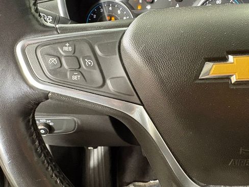 Used 2018 Chevrolet Equinox LT FWD image 28