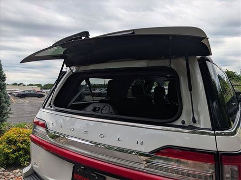 Used 2019 Lincoln Navigator L Reserve w/ Cargo Package AWD/4WD image 26
