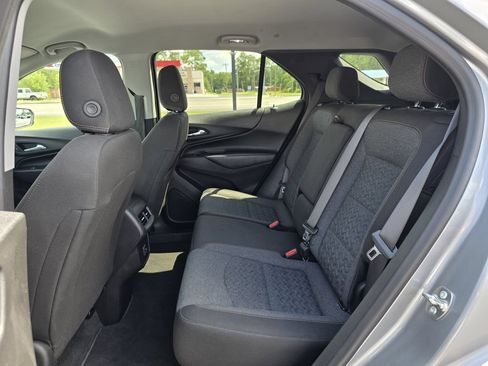 Used 2024 Chevrolet Equinox LT FWD image 15
