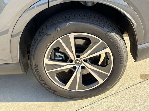 Used 2025 Lexus RX 350 Premium w/ Accessory Package (Z1) image 31