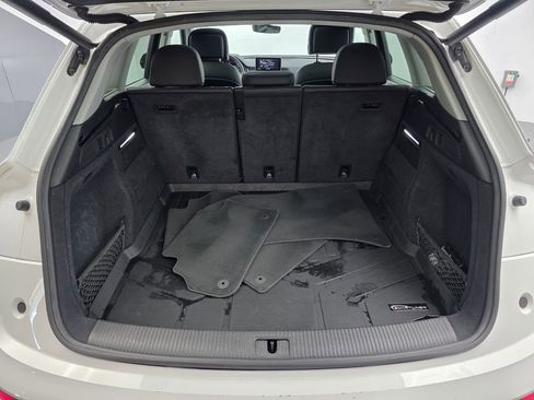 Used 2018 Audi Q5 2.0T Premium Plus w/ Premium Plus Package image 16