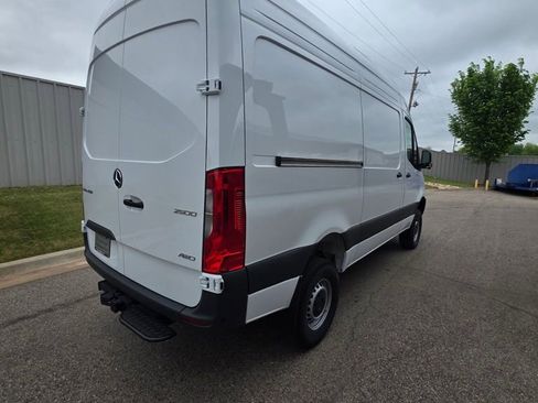 New 2025 Mercedes-Benz Sprinter 2500 image 2