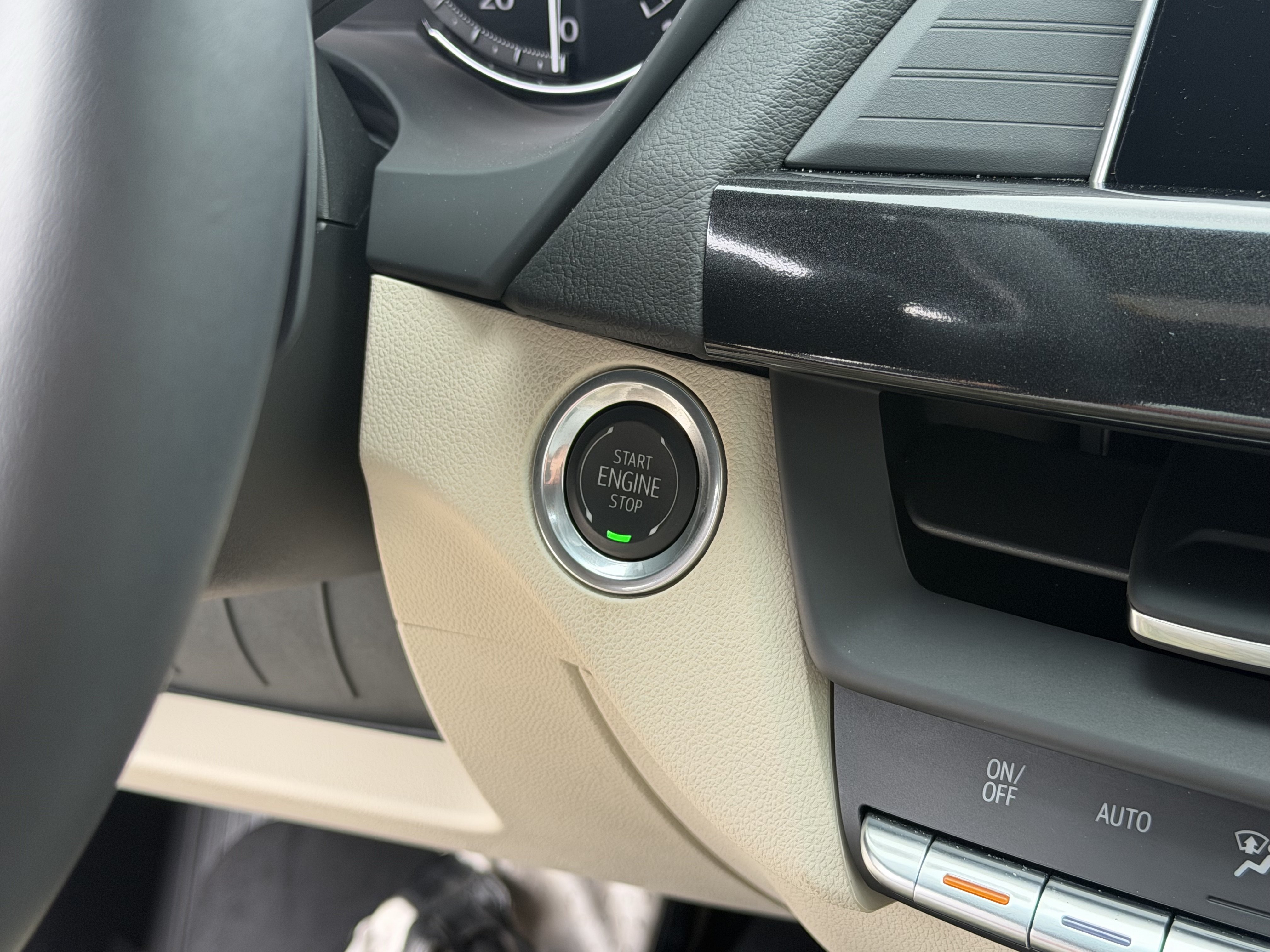Certified 2025 Cadillac CT4 Premium Luxury RWD image 25