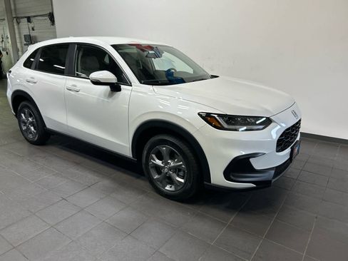 New 2026 Honda HR-V LX image 2
