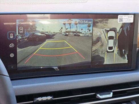 New 2025 Hyundai Sonata Limited image 14