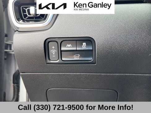 Certified 2022 Kia Sorento SX FWD image 21