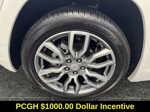 Used 2024 GMC Terrain Denali image 24