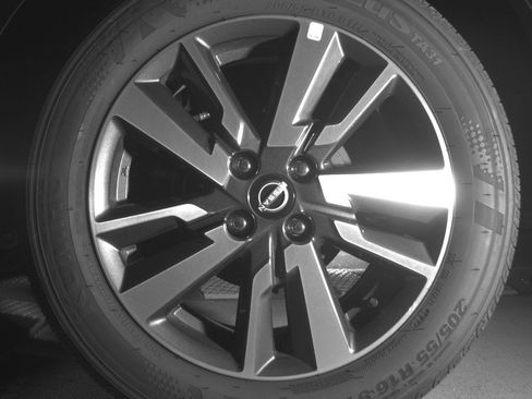 Used 2025 Nissan Versa SV image 14