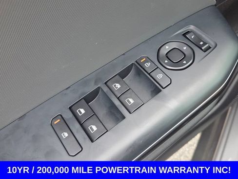 Used 2025 Kia K4 FWD image 28