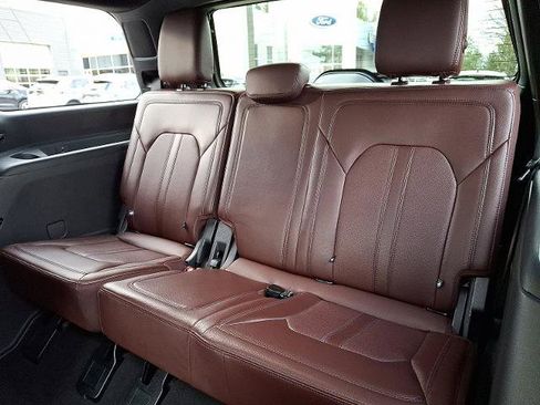 Certified 2024 Ford Expedition Limited image 11