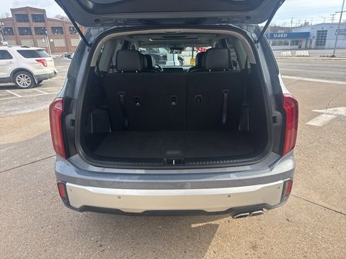 Used 2024 Kia Telluride S w/ S Sunroof Package image 10