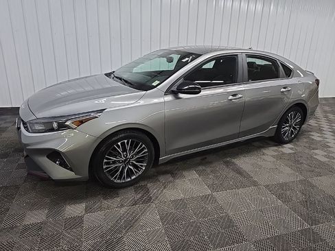 Used 2022 Kia Forte GT-Line FWD image 6