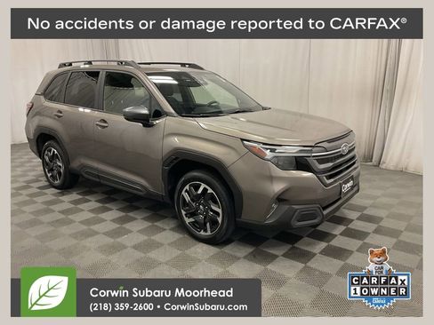 Used 2025 Subaru Forester Limited AWD/4WD image 1