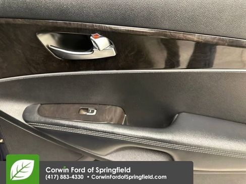 Used 2016 Kia Sorento LX image 15