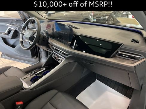 Used 2025 Audi Q5 Premium AWD/4WD image 25