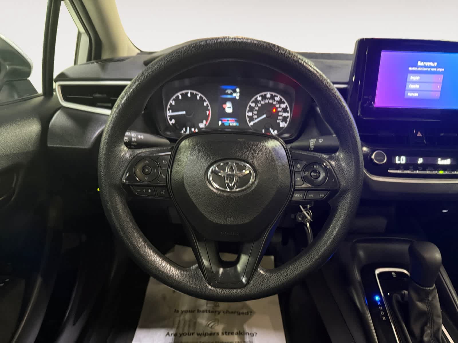 Used 2025 Toyota Corolla LE FWD image 19