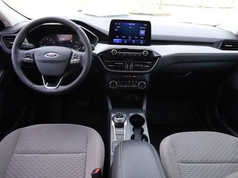 Certified 2022 Ford Escape SE w/ SE Sport Appearance Package FWD image 11
