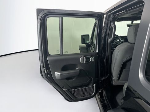 Used 2023 Jeep Wrangler Unlimited Rubicon 4xe w/ Cold Weather Group AWD/4WD image 26