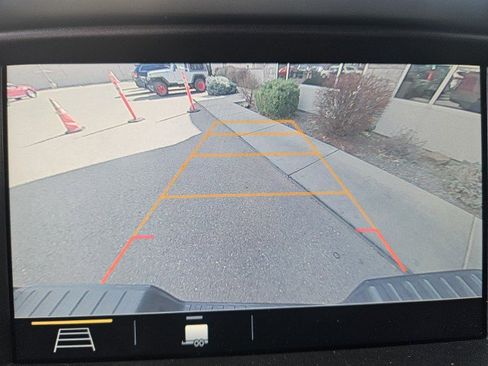 Used 2021 Chevrolet Colorado ZR2 image 18