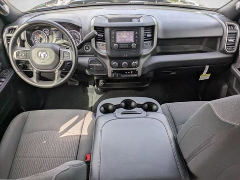 Used 2024 RAM 3500 Tradesman w/ Chrome Appearance Group image 17