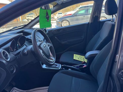 Used 2017 Ford Fiesta SE w/ Cold Weather Package image 7