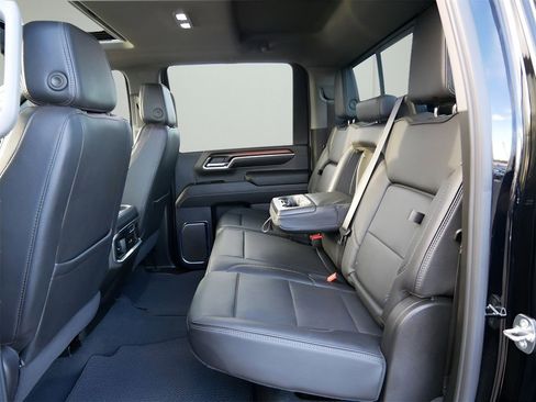 Used 2024 GMC Sierra 3500 Denali w/ Denali Reserve Package image 11