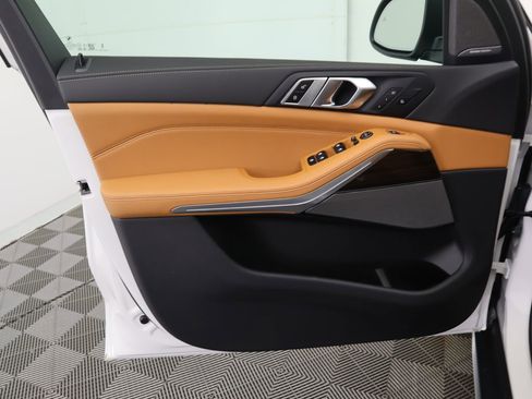 New 2026 BMW X5 sDrive40i w/ Climate Comfort Package image 25