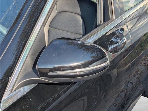 Used 2020 Mercedes-Benz C 300 4MATIC Sedan image 17