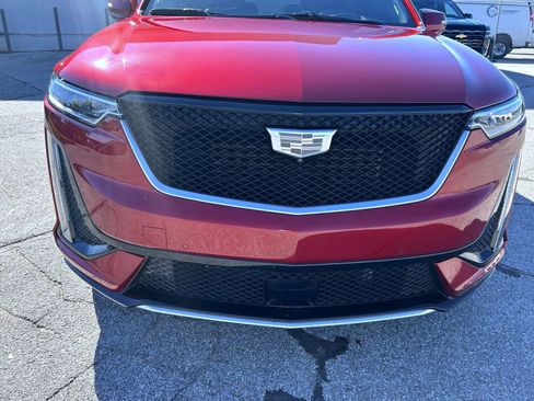 Certified 2023 Cadillac XT6 Sport w/ Technology Package image 9