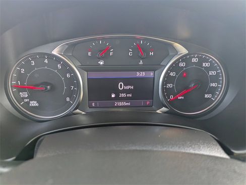 Used 2023 GMC Terrain SLT image 33