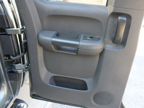 Used 2011 Chevrolet Silverado 1500 LT w/ All-Star Edition RWD image 16