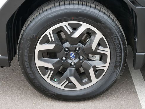 Certified 2025 Subaru Forester image 15