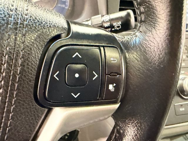Used 2017 Toyota Sienna XLE w/ XLE Navigation Package FWD image 18