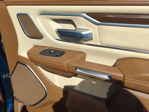 Used 2021 RAM 1500 Laramie image 16