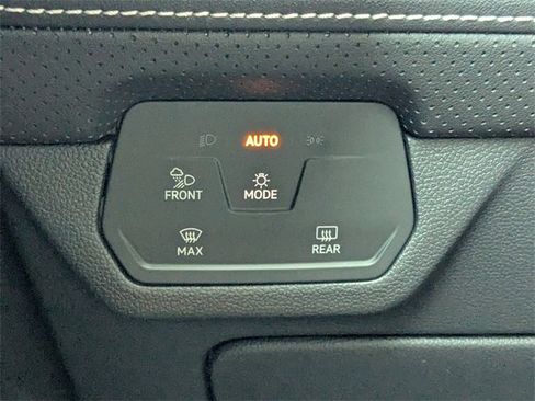 New 2026 Volkswagen Atlas SE image 30