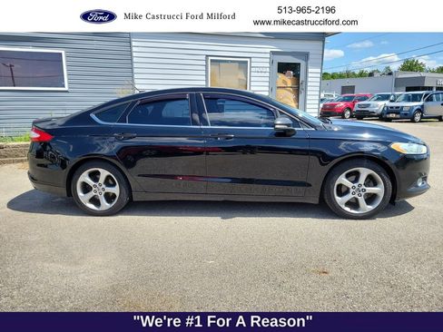 Used 2016 Ford Fusion SE w/ Equipment Group 201A FWD image 6