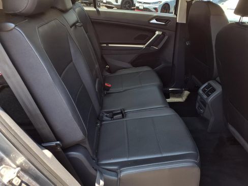 Used 2020 Volkswagen Tiguan SE FWD image 22