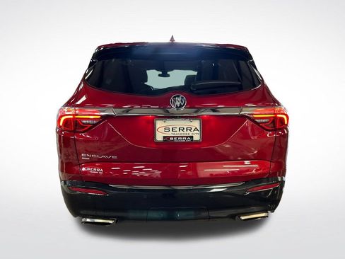 Used 2024 Buick Enclave Essence AWD/4WD image 4