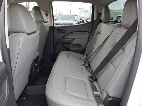 Used 2018 Chevrolet Colorado W/T image 12