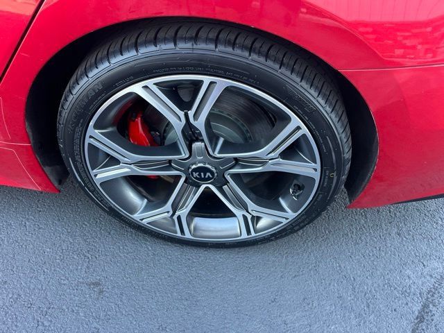 Used 2018 Kia Stinger GT2 AWD/4WD image 21