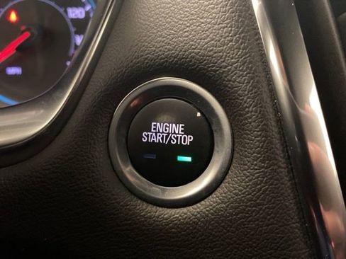 Used 2023 Chevrolet Traverse RS AWD/4WD image 19