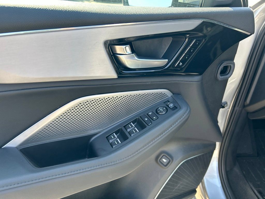 Certified 2026 Acura MDX SH-AWD image 19