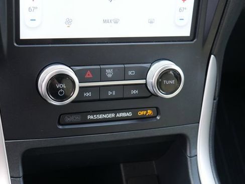 Used 2024 Ford Edge SE image 20