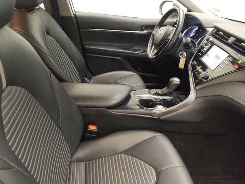 Used 2019 Toyota Camry SE image 21