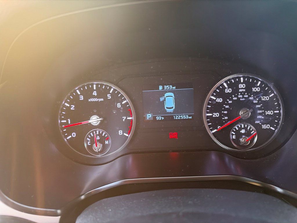 Used 2022 Kia Telluride S FWD image 5