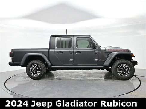 Used 2024 Jeep Gladiator Rubicon image 8