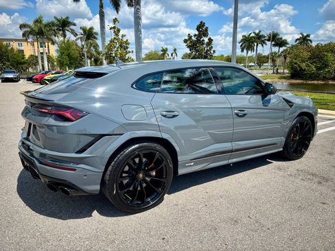 Used 2024 Lamborghini Urus S AWD/4WD image 6
