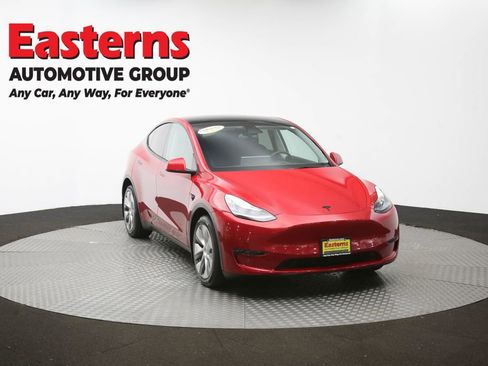 Used 2022 Tesla Model Y Long Range image 45