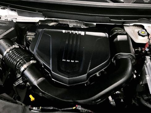 Used 2025 GMC Acadia AT4 image 31