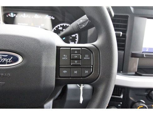 New 2025 Ford F550 4x4 Supercab Super Duty image 14